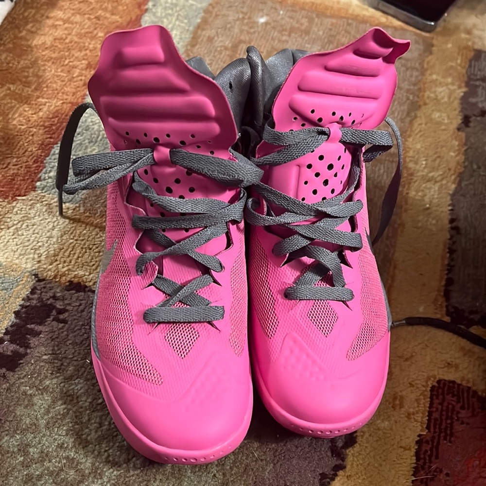 Nike Basketball High Tops. Fly wire Hyperforcer. Breast Cancer/Kay Yow edition.